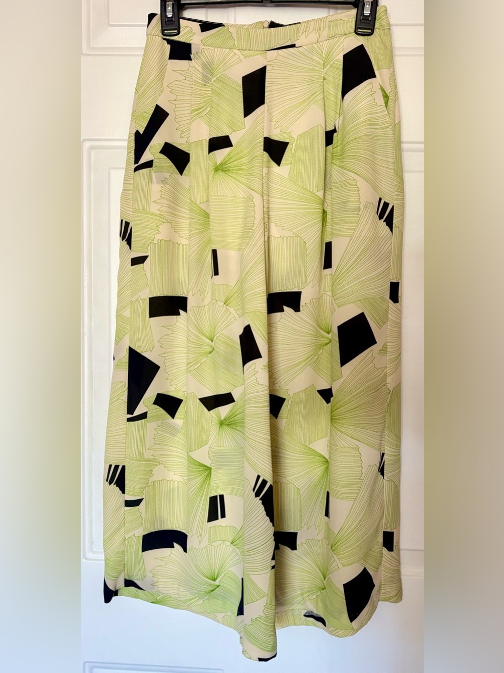 ASTR Green/White/Black geometric palm print Wide Leg Polyester Pants Women’s S